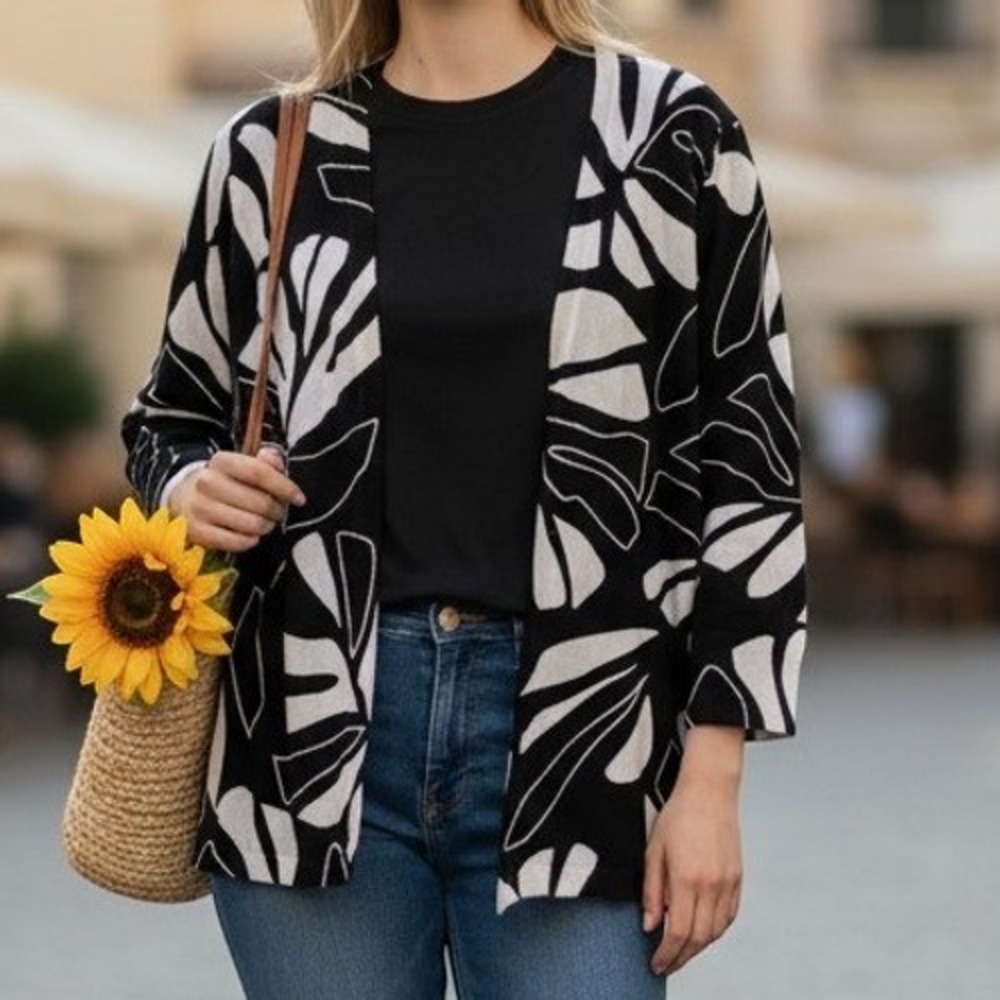 Chico's Cardigan (1/M) Black White EXCELLENT Tropical Leaf Print Open Front 3/4